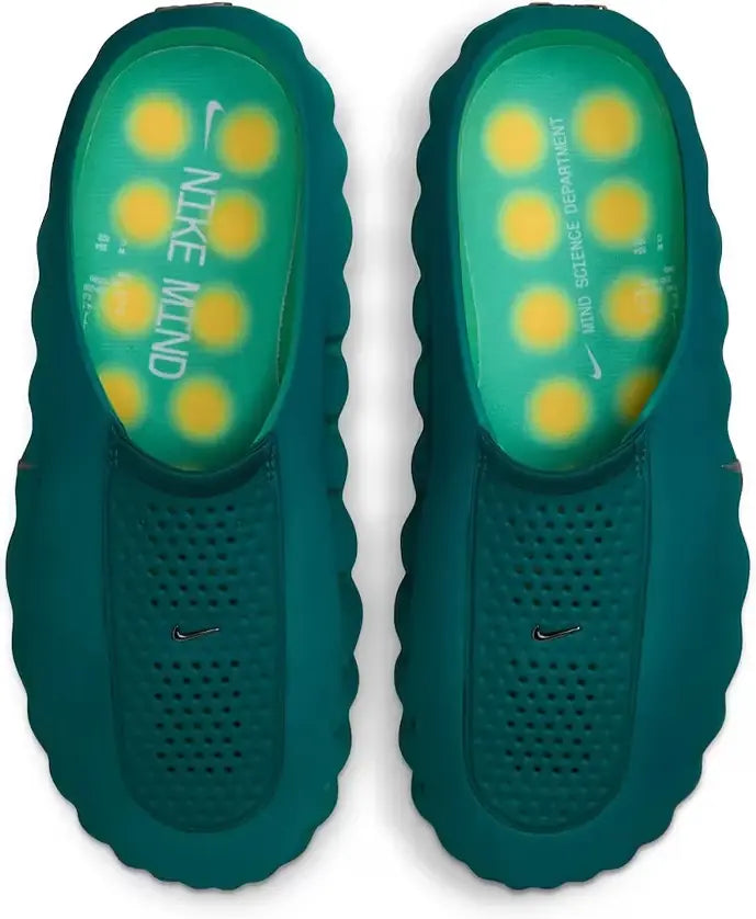 Nike Mind 001
