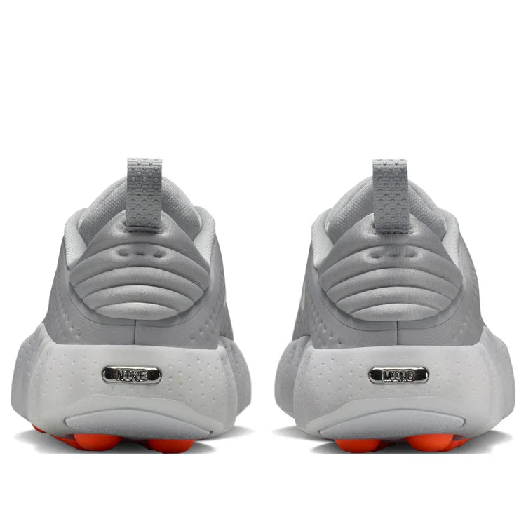 Nike Mind 002